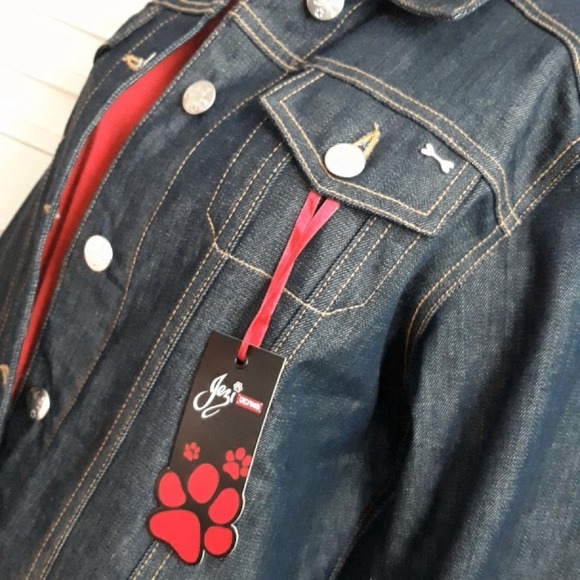 Unique Jezi Jean Jacket - Dog Friendly - Picture 3 of 8